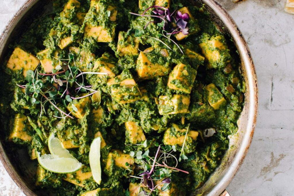 Saag Paneer by Foodess