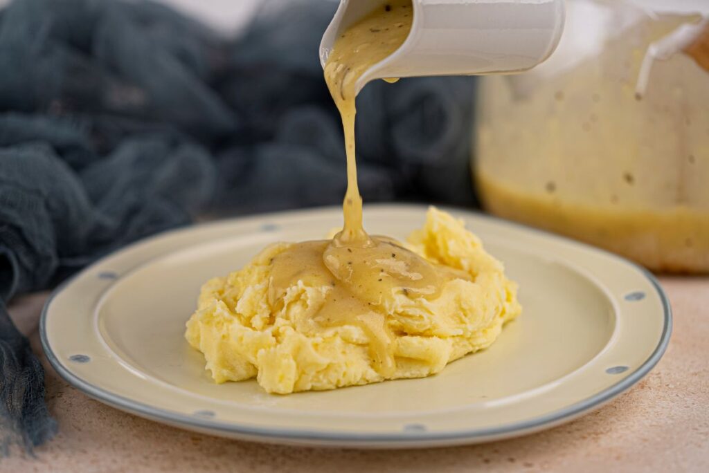 Thanksgiving Gravy Without Drippings