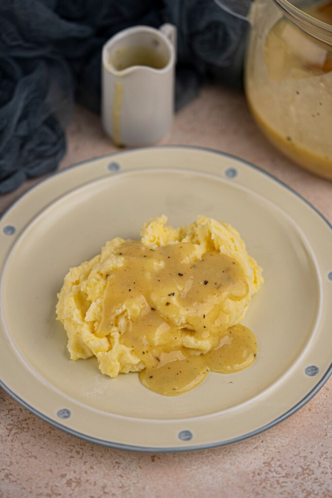 Thanksgiving Gravy Without Drippings