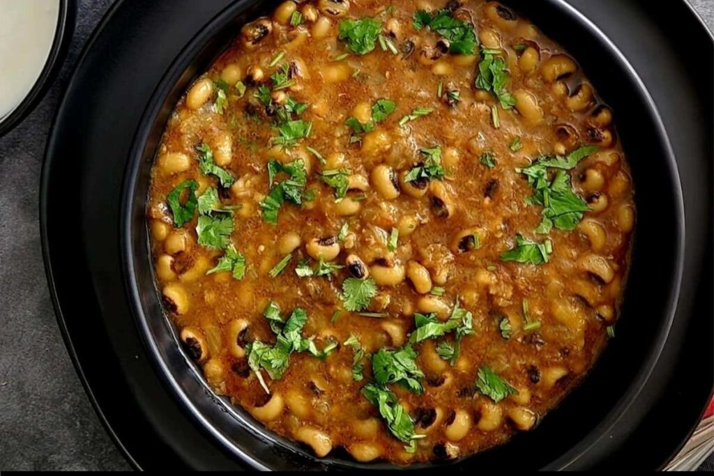 Black Eyed Peas Curry by Living Smart and Healthy