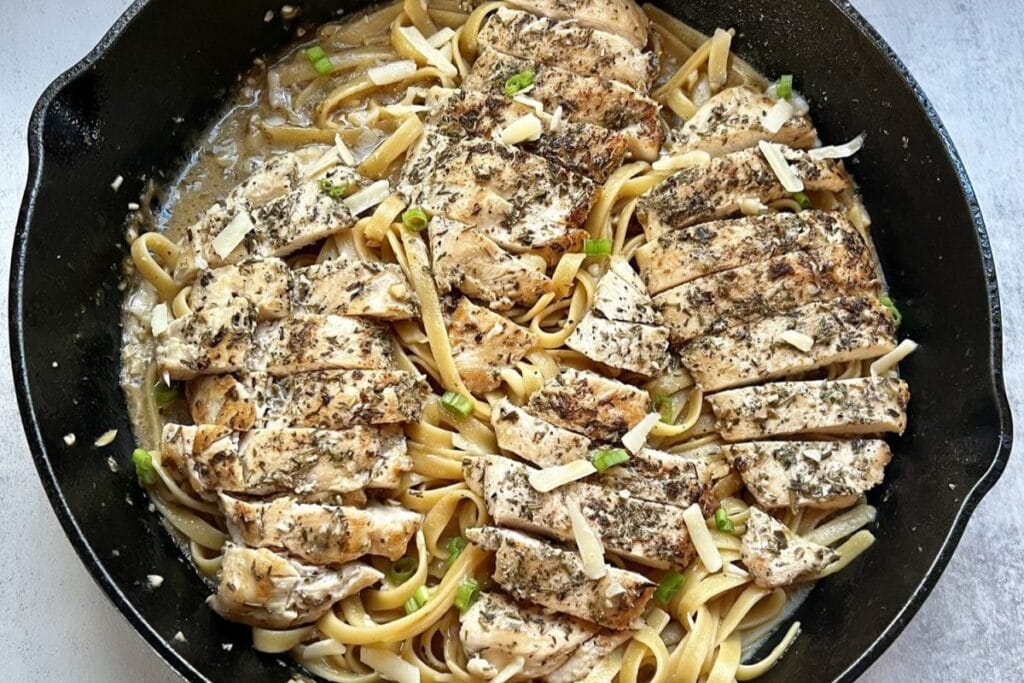 Garlic Chicken Pasta by The Wholesome Spoon