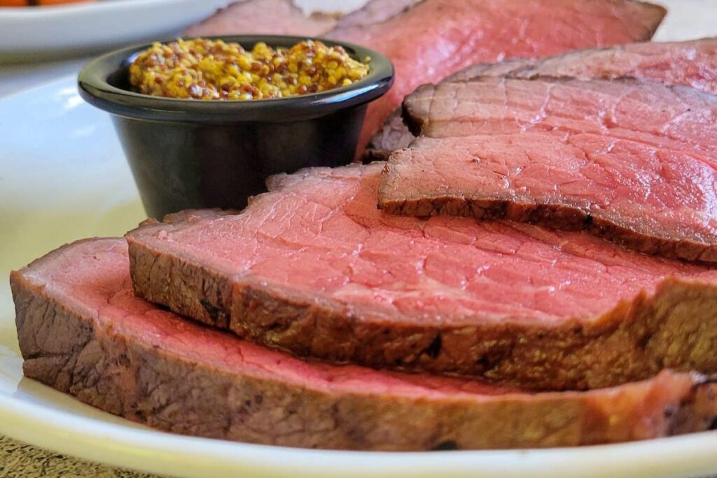 Roast Beef by Hip Hip Gourmet