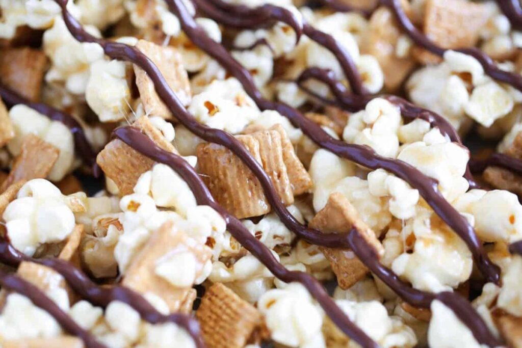 Smores Popcorn by I Heart Naptime