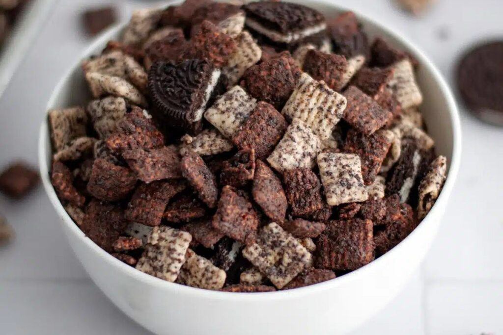 Cookies and Cream Muddy Buddies by Our Love Language is Food