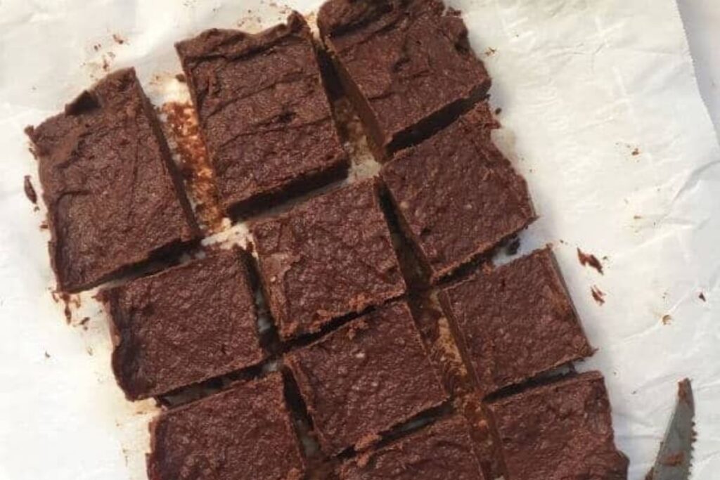 Healthy Coconut Oil Fudge by Birth Eat Love