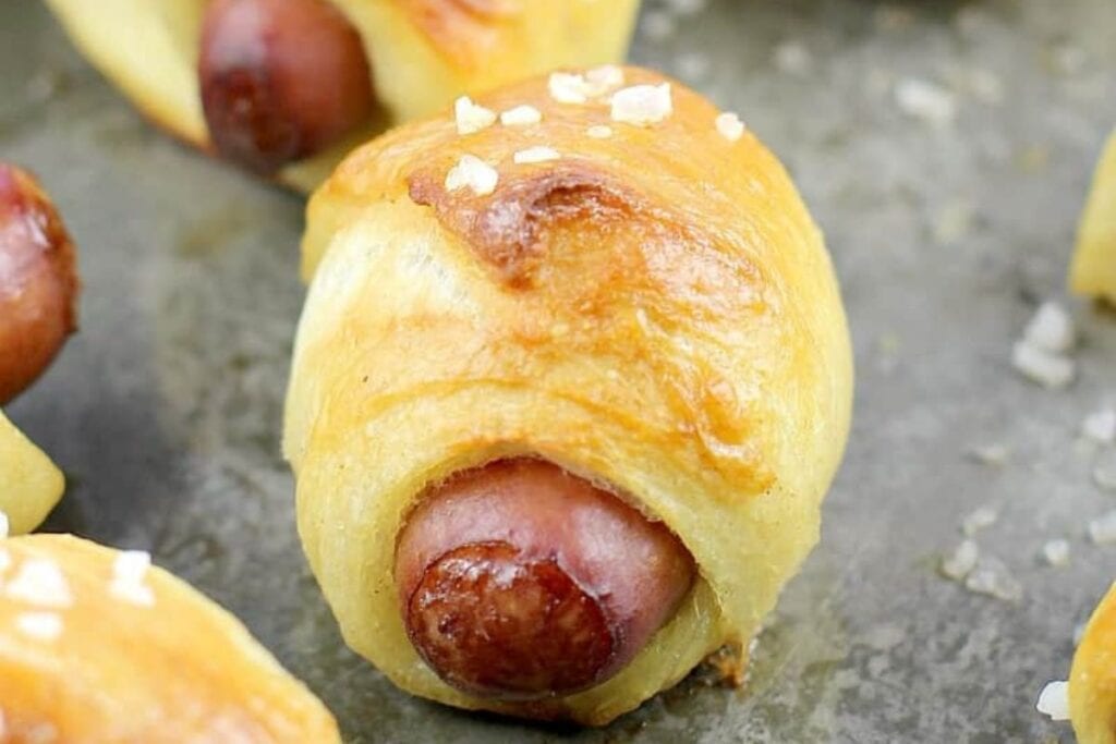 Mini Pretzel Bread Pigs in a Blanket by Ericas Recipes