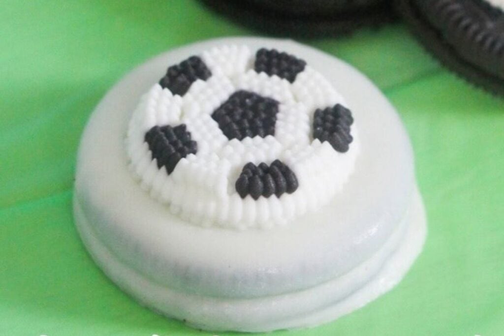 Chocolate Covered Soccer Oreos by The Soccer Mom Blog