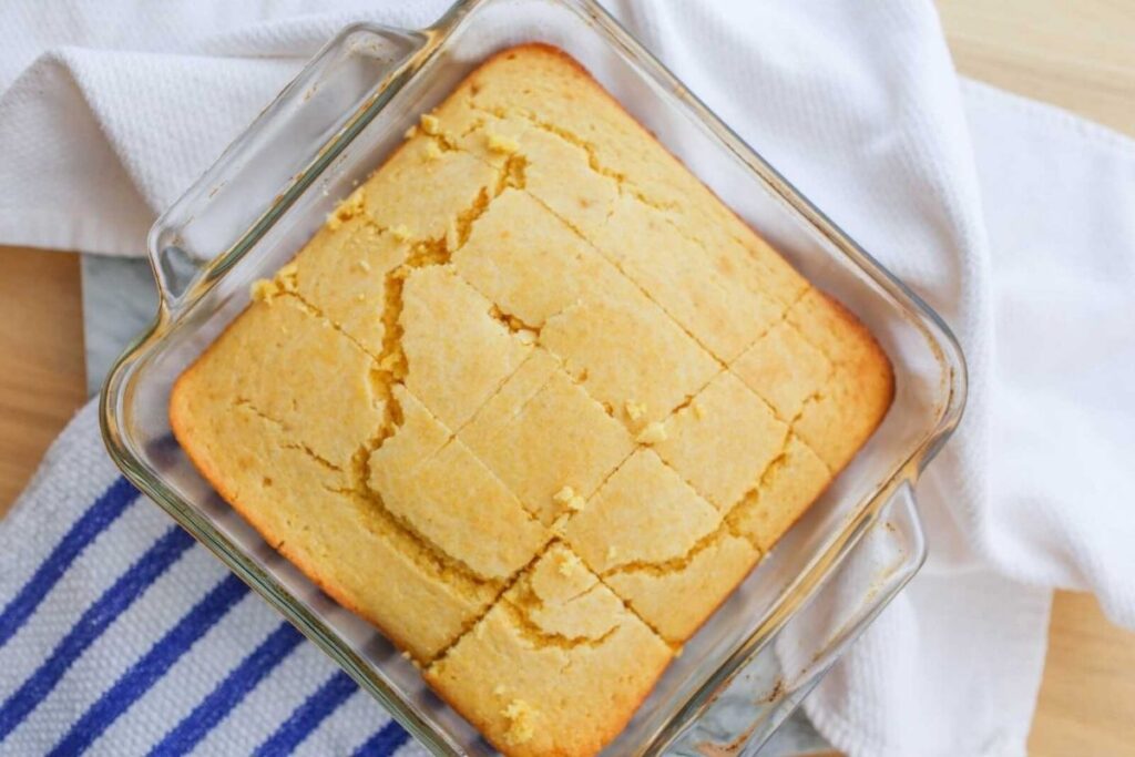 Classic Cornbread by Mommy Rose