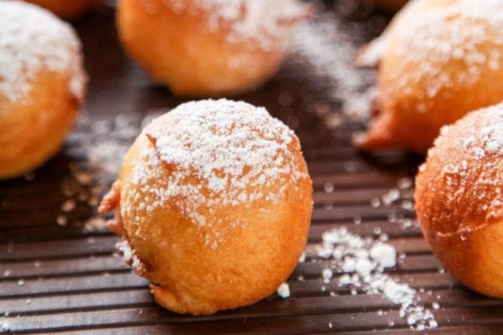 Zeppole by Baking Beauty